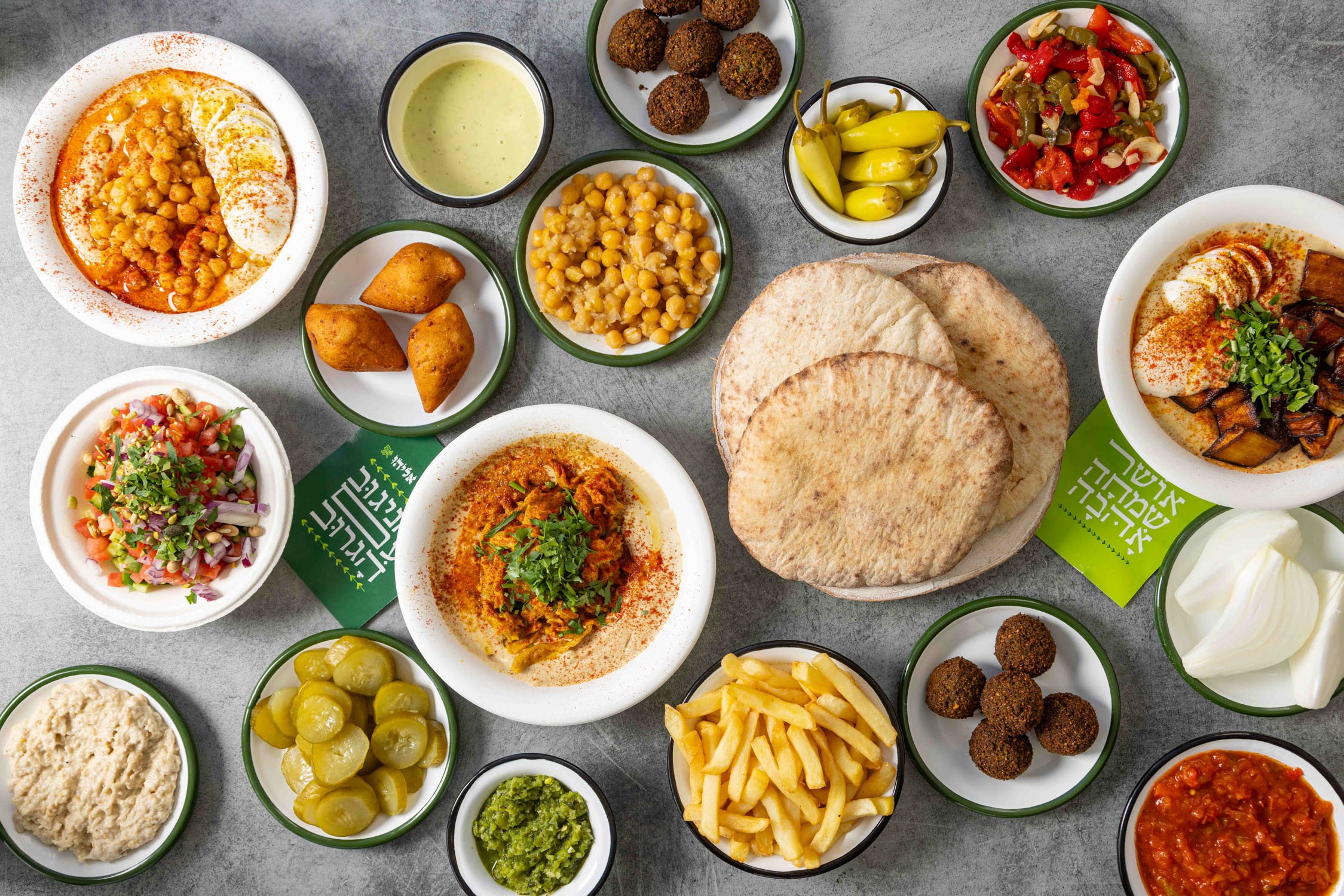 חדש בעופר רחובות חומוס אליהו (צילום: דניאל לילה)