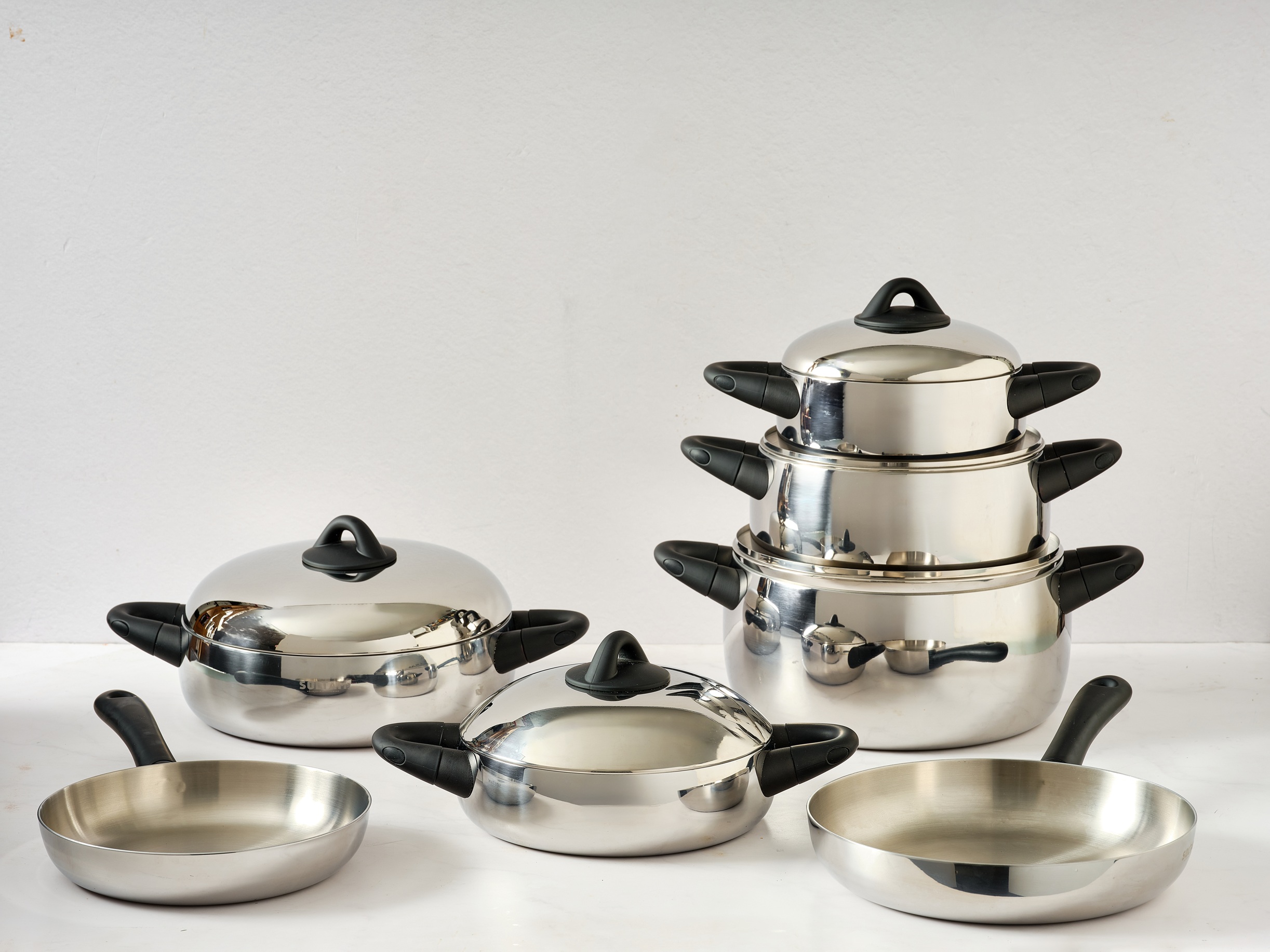 קולקציית TWIST החדשה בגרסת נירוסטה פרימיום מבית סולתם, מחירי השקה 150- 500 שח לפריט (צילום: גיל אבירם)