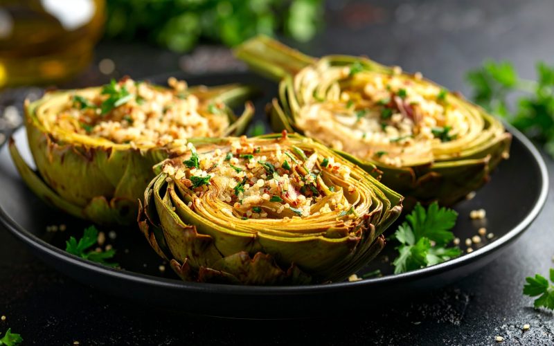 תחתיות ארטישוק ממולאות קינואה ועשבי תיבול, באדיבות חלי ממן