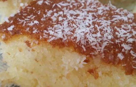 עוגת סולת קוקוס מ-ע-ל-פ-ת – טעימה ורכה